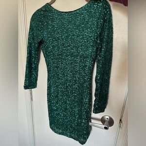 H&M long sleeve mini sequin dress green
